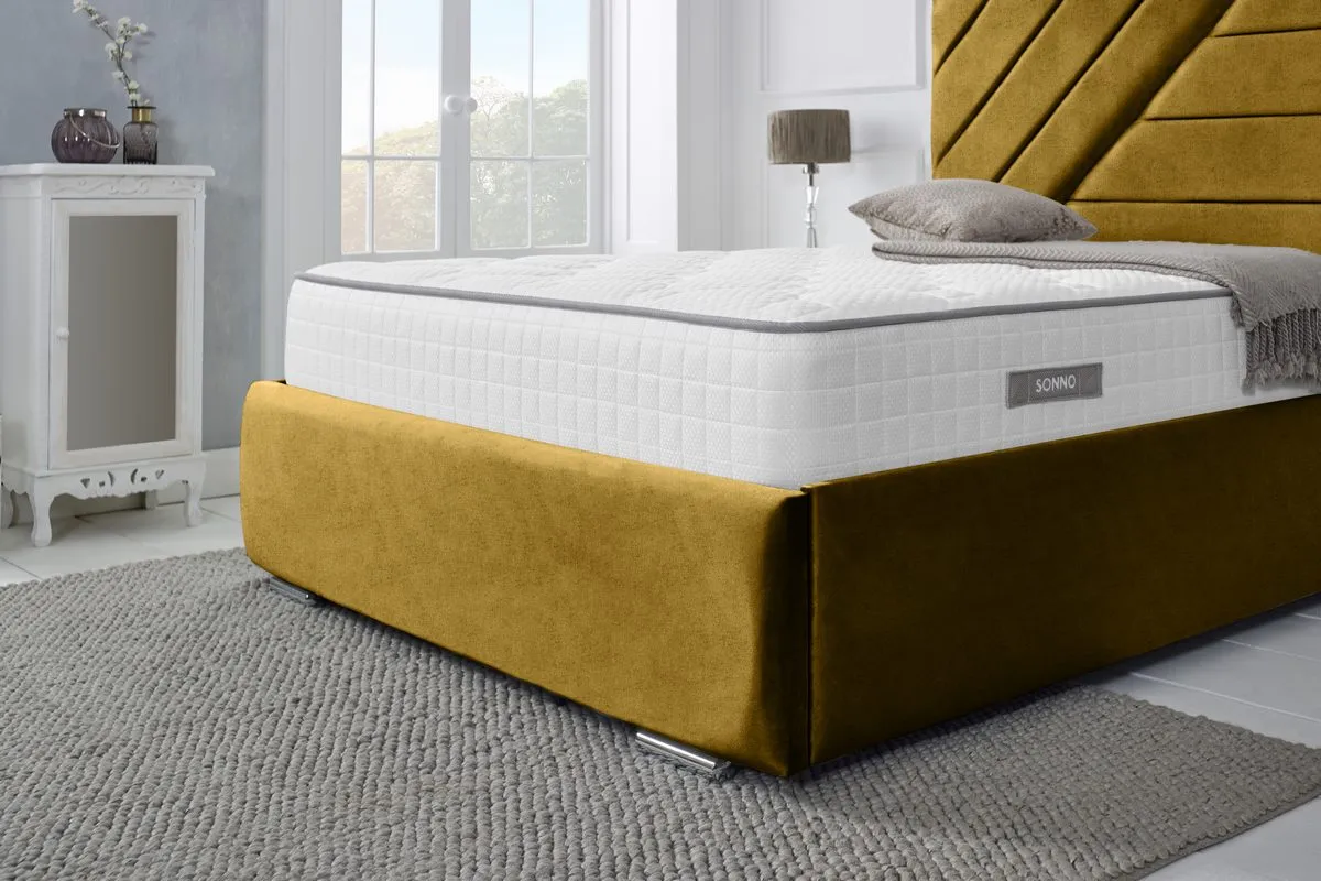 Chicago Upholstered Bed