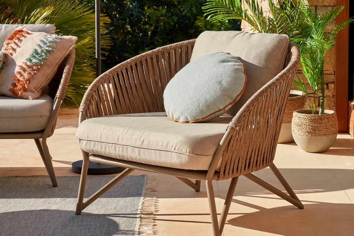 Como Branzie Armchair