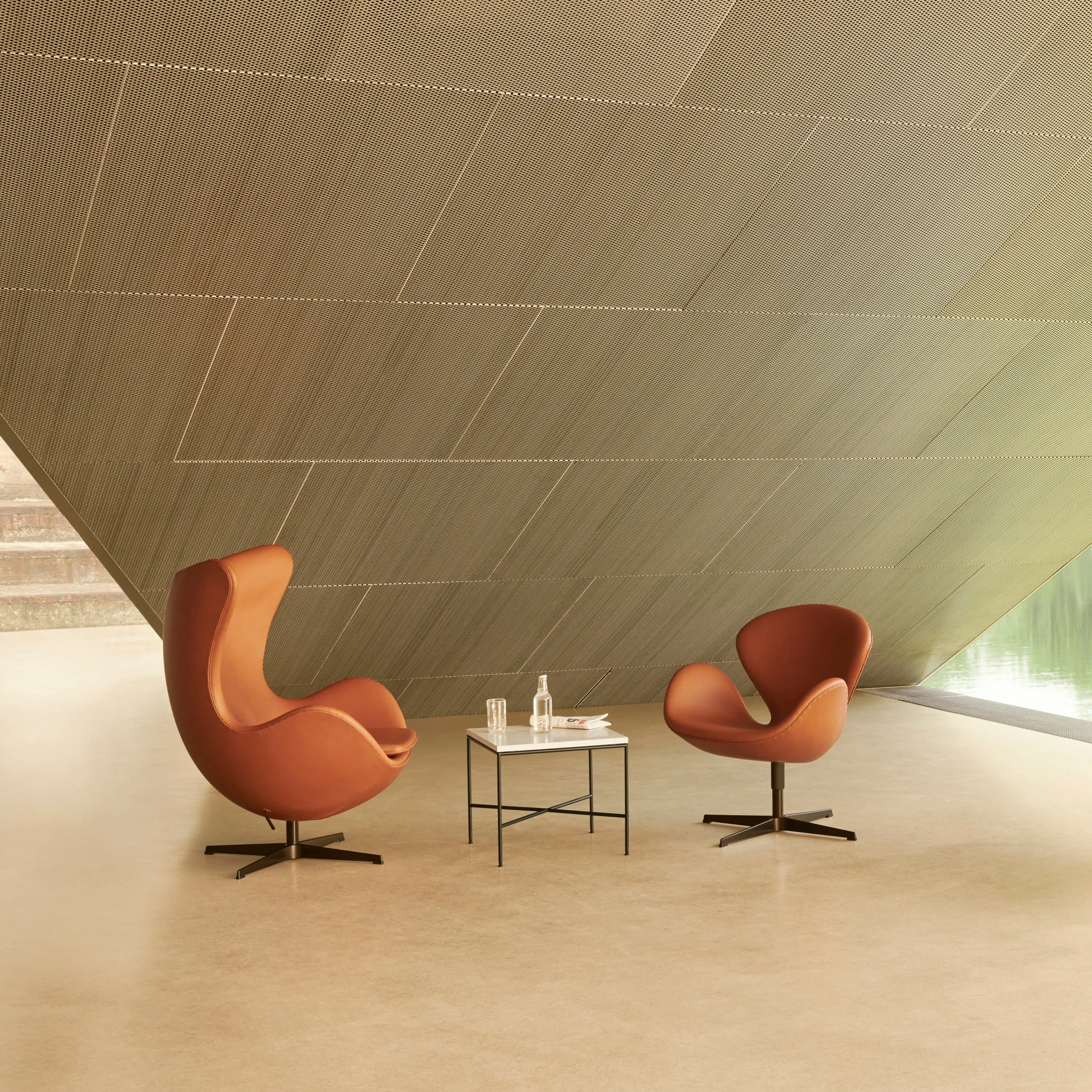 Fritz Hansen Swan™ Chair Leather