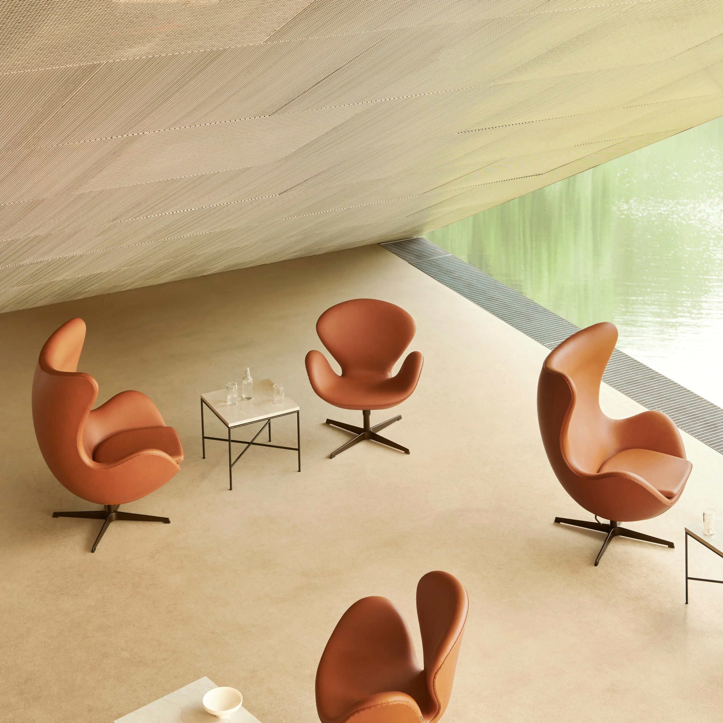 Fritz Hansen Swan™ Chair Leather