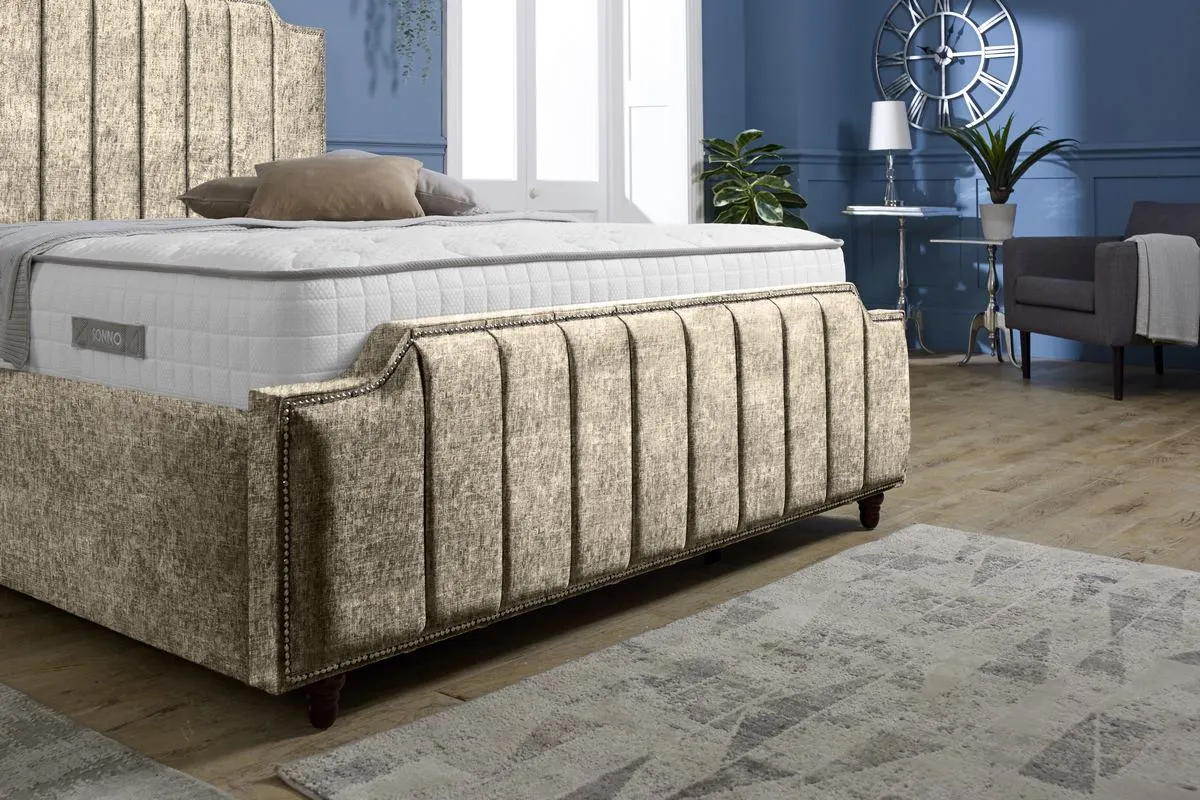 Washington Upholstered Bed